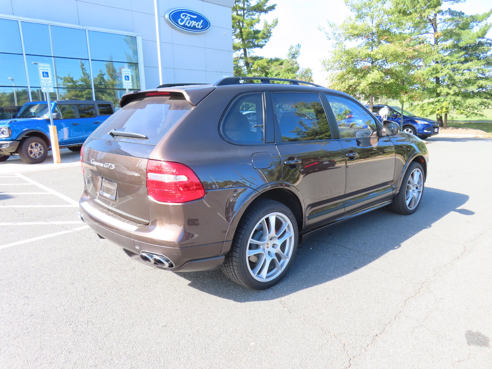 Used 2009 Porsche Cayenne GTS AWD/4WD image 5