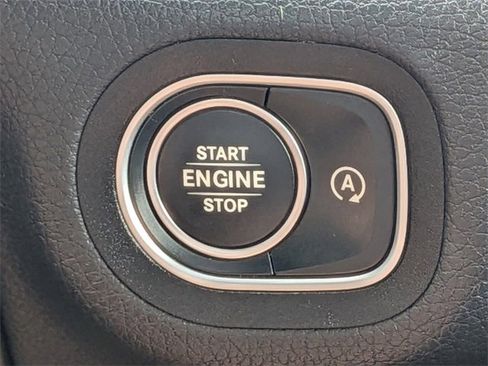 Used 2024 Mercedes-Benz GLS 450 4MATIC image 36