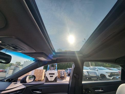 Used 2019 Toyota Avalon XLE w/ Moonroof Package FWD image 18