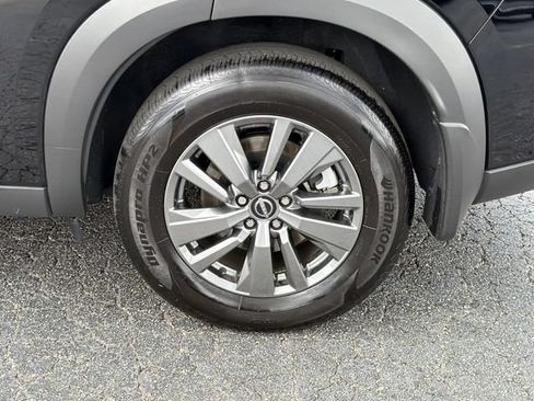 Used 2025 Nissan Pathfinder S FWD image 10