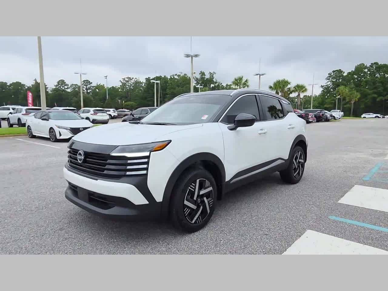 Used 2026 Nissan Kicks SV FWD image 24
