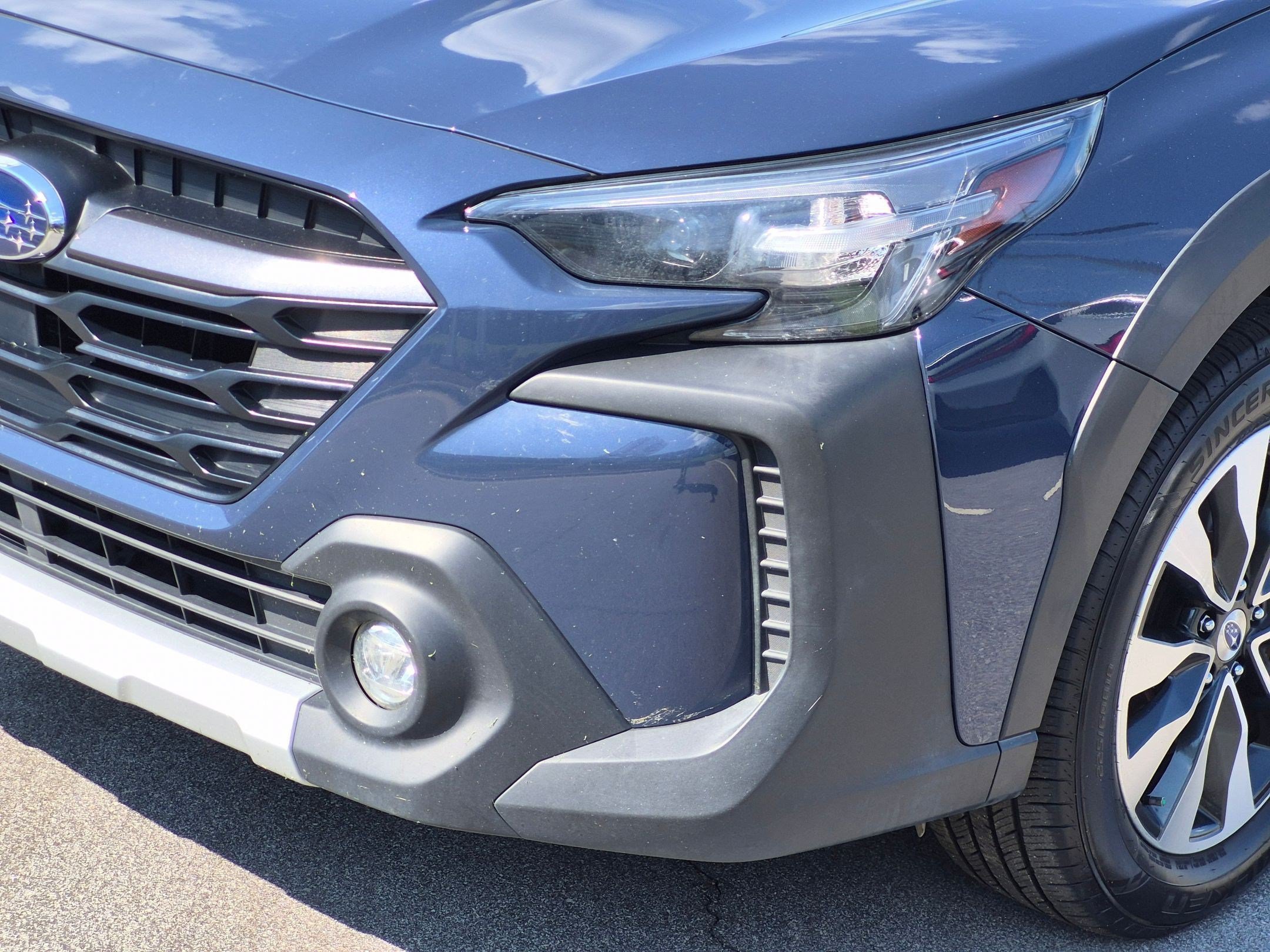 Used 2023 Subaru Outback Limited AWD/4WD image 9