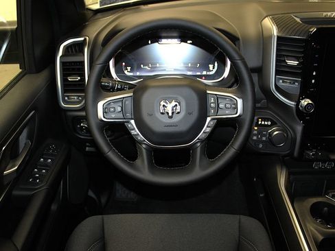 New 2026 RAM 1500 4x4 Crew Cab image 12