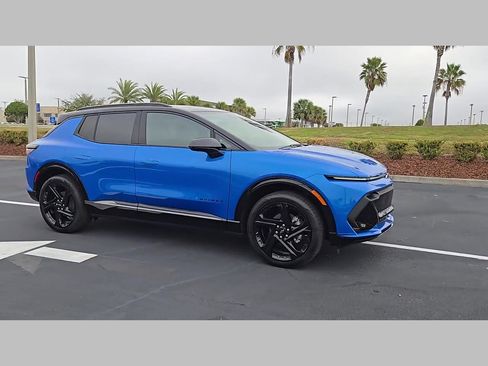 New 2026 Chevrolet Equinox EV RS image 23