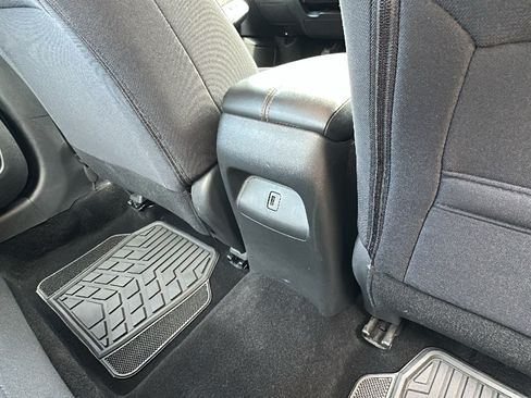 Certified 2022 Nissan Sentra SR w/ Electronics Package FWD image 26