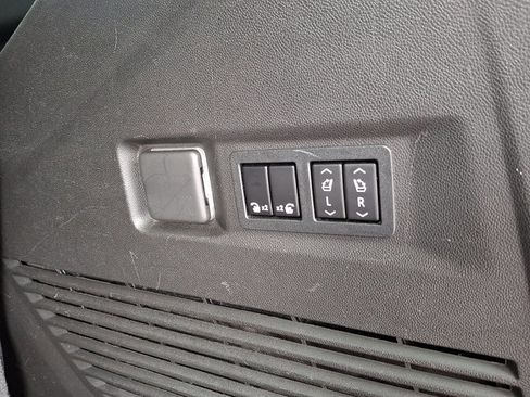 Used 2021 GMC Yukon AT4 w/ Rear Media and Nav Package AWD/4WD image 36