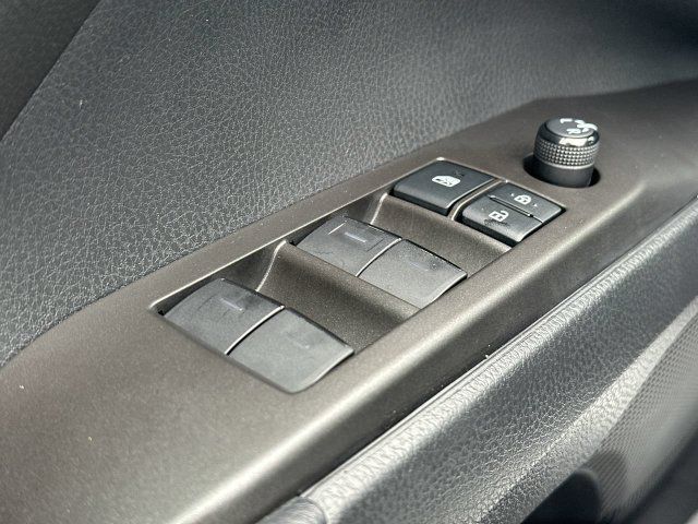 Used 2022 Toyota Camry LE w/ Convenience Package FWD image 21