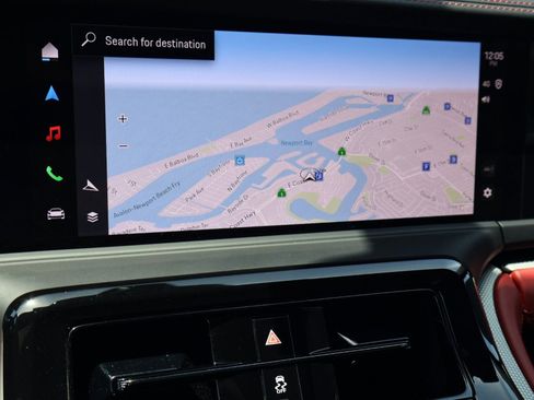 Certified 2025 Porsche Panamera 4 AWD/4WD image 18