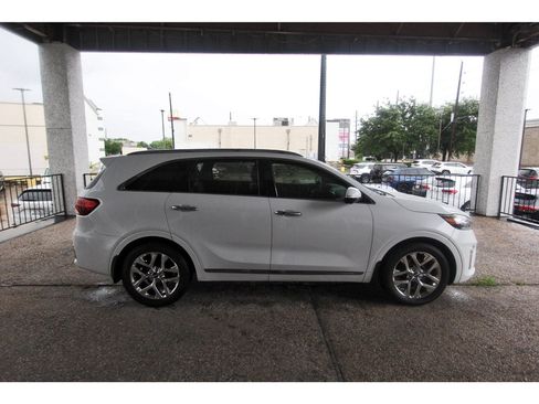 Used 2019 Kia Sorento SX FWD image 8