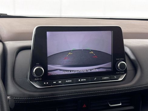 Used 2023 Nissan Rogue S FWD image 20