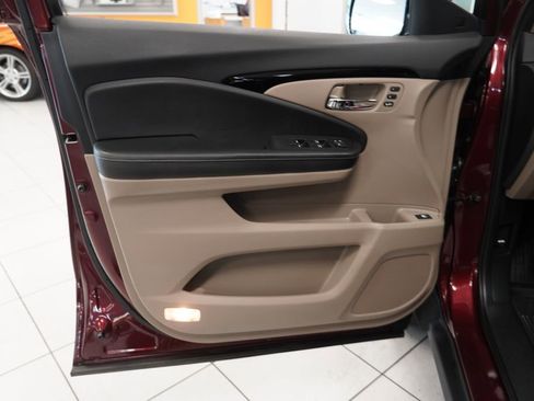 Used 2017 Honda Ridgeline RTL-E image 6