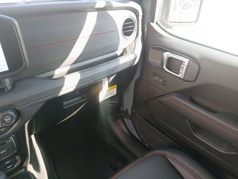 New 2026 Jeep Wrangler Unlimited Rubicon image 49