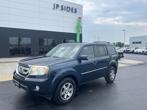 Used 2011 Honda Pilot Touring image 1