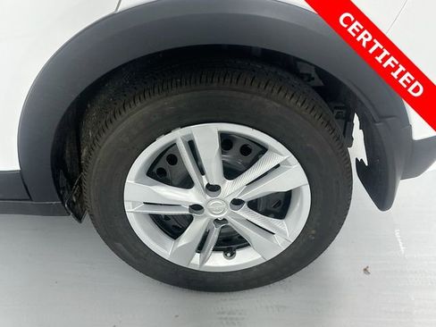 Certified 2024 Nissan Kicks S image 12