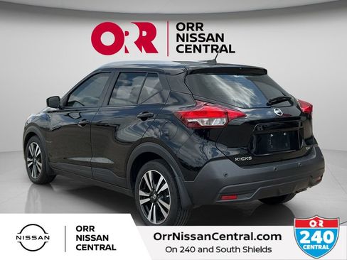 Used 2020 Nissan Kicks SV FWD image 7