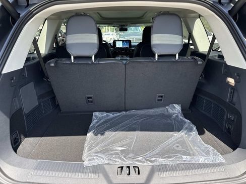 New 2026 Lincoln Aviator 2WD image 11