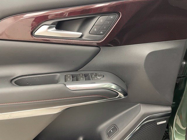 New 2027 Chevrolet Traverse RS w/ LPO, Floor Liner Package AWD/4WD image 12