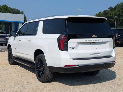 New 2026 Chevrolet Suburban LS w/ Max Trailering Package AWD/4WD image 4