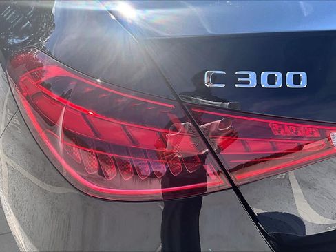 Used 2022 Mercedes-Benz C 300 Sedan image 28