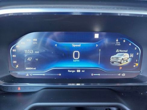 Used 2022 Chevrolet Suburban Z71 image 15