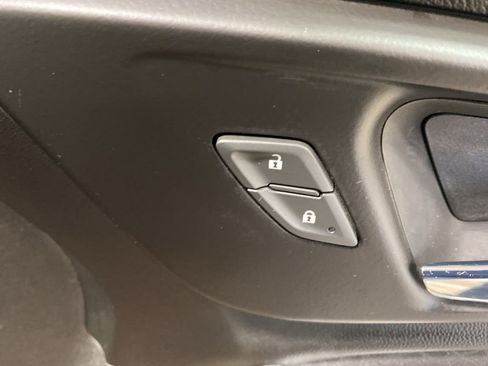 Used 2018 Chevrolet Malibu LT image 19