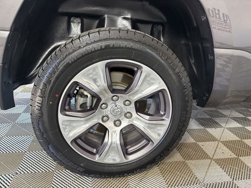 Used 2023 RAM 1500 Laramie AWD/4WD image 29