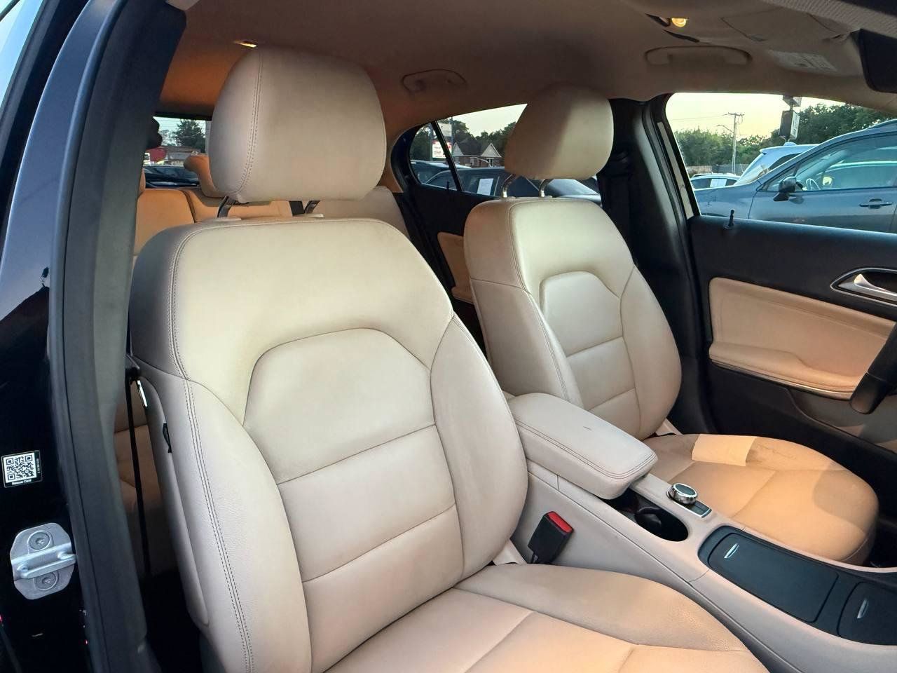 Used 2015 Mercedes-Benz GLA 250 4MATIC w/ Premium Package image 25