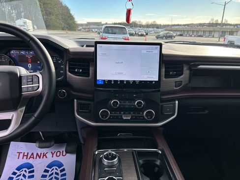 Used 2024 Ford Expedition Max Limited image 20