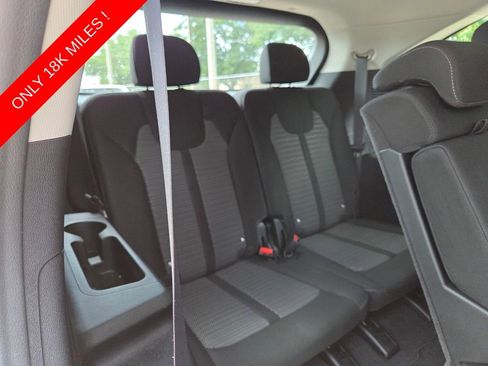 Used 2025 Kia Sorento LX FWD image 19