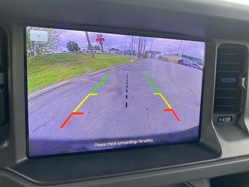 Certified 2024 Ford Bronco Black Diamond AWD/4WD image 21