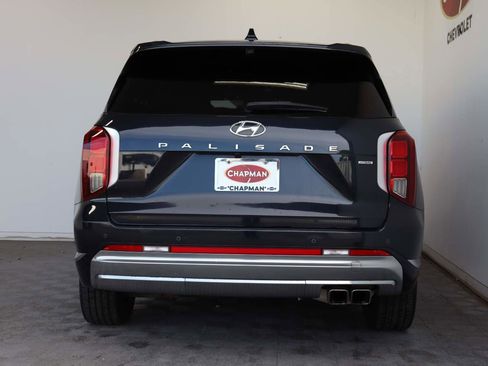 Used 2024 Hyundai Palisade Calligraphy image 6