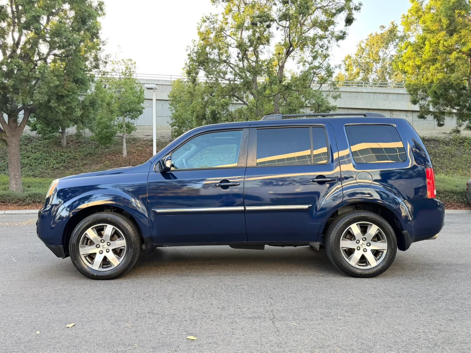 Used 2013 Honda Pilot Touring image 7