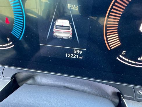 Used 2025 Hyundai Kona SEL image 17