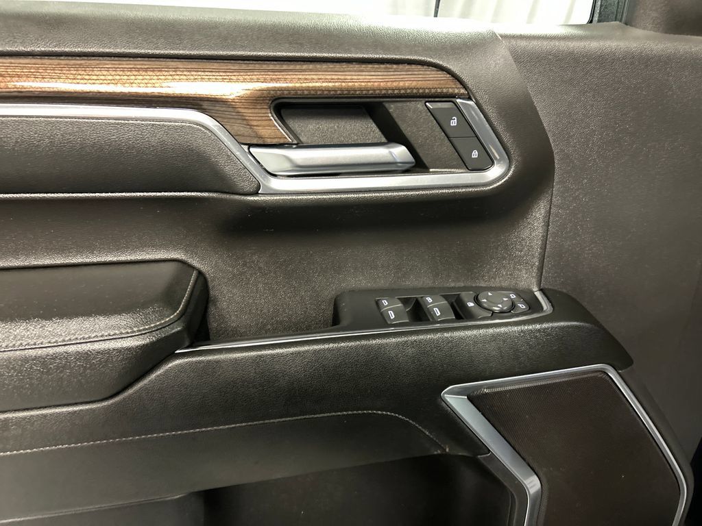 Used 2024 Chevrolet Silverado 1500 LT AWD/4WD image 14