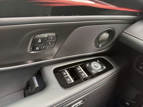 New 2026 Lincoln Nautilus Reserve w/ Jet Appearance Package image 25