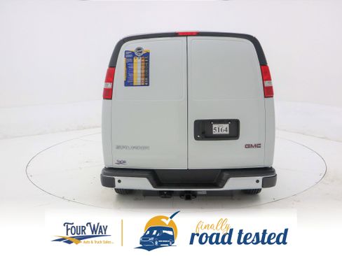 Used 2021 GMC Savana 2500 Extended w/ Driver Convenience Package image 5