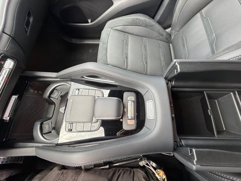Certified 2025 Mercedes-Benz GLS 63 AMG 4MATIC image 15