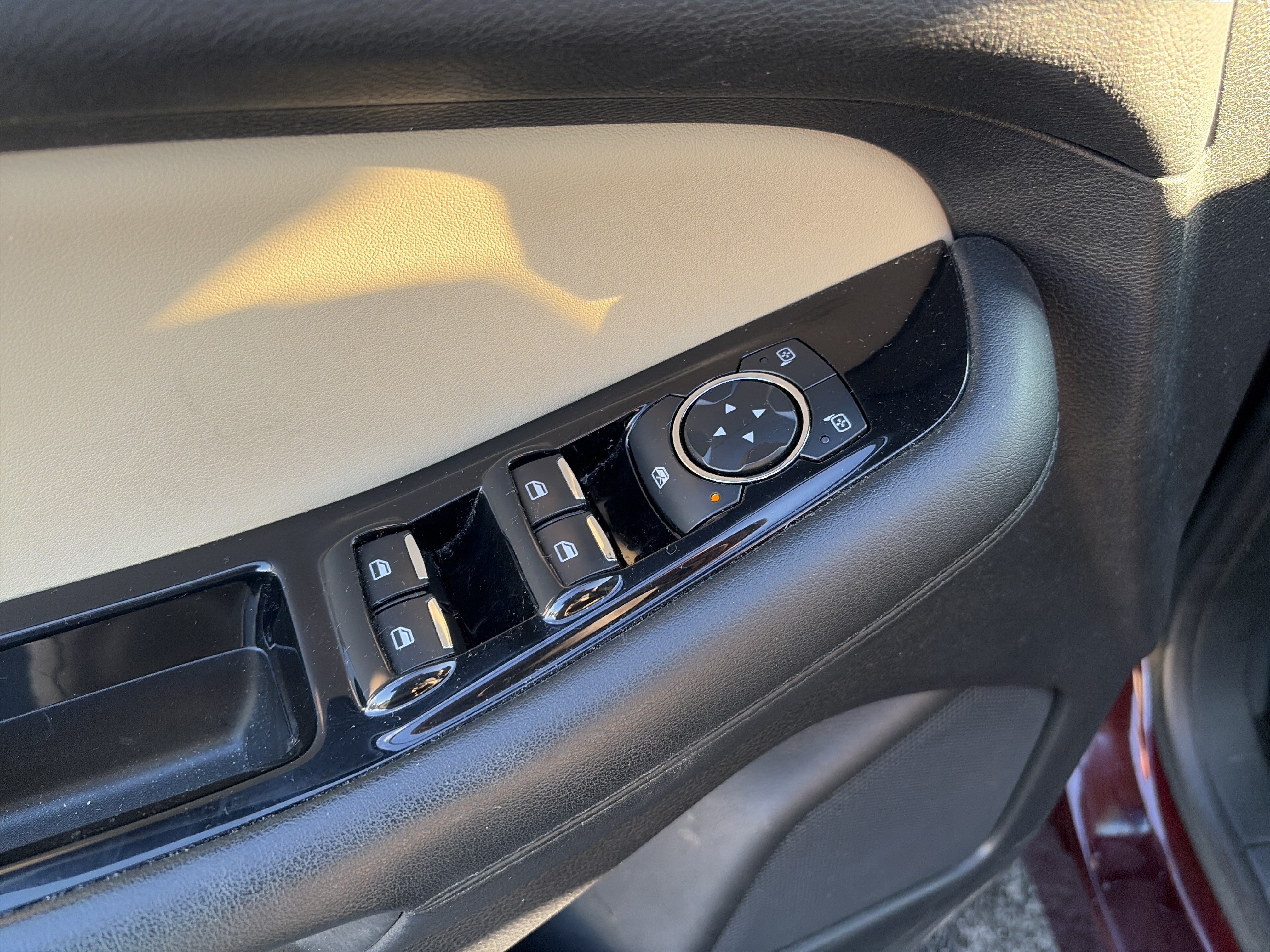 Used 2020 Ford Edge SEL w/ Convenience Package AWD/4WD image 13