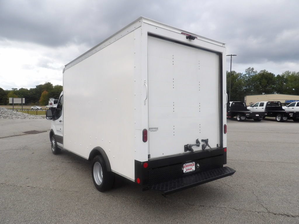 Used 2023 Ford Transit 350 DRW RWD image 5