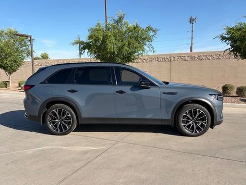 Used 2025 MAZDA CX-70 Plug-In Hybrid w/ Premium Plus image 4