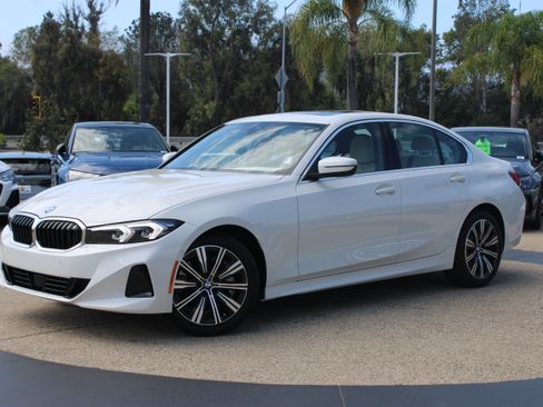 Used 2026 BMW 330i Sedan w/ Convenience Package RWD image 1