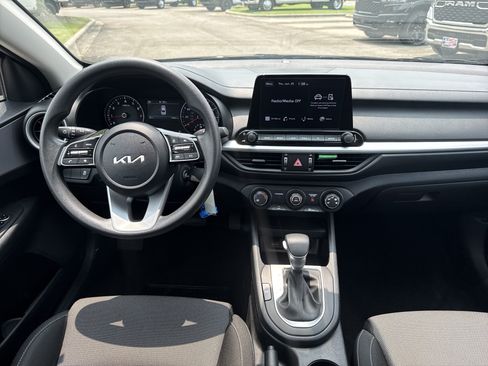 Used 2024 Kia Forte LXS FWD image 21