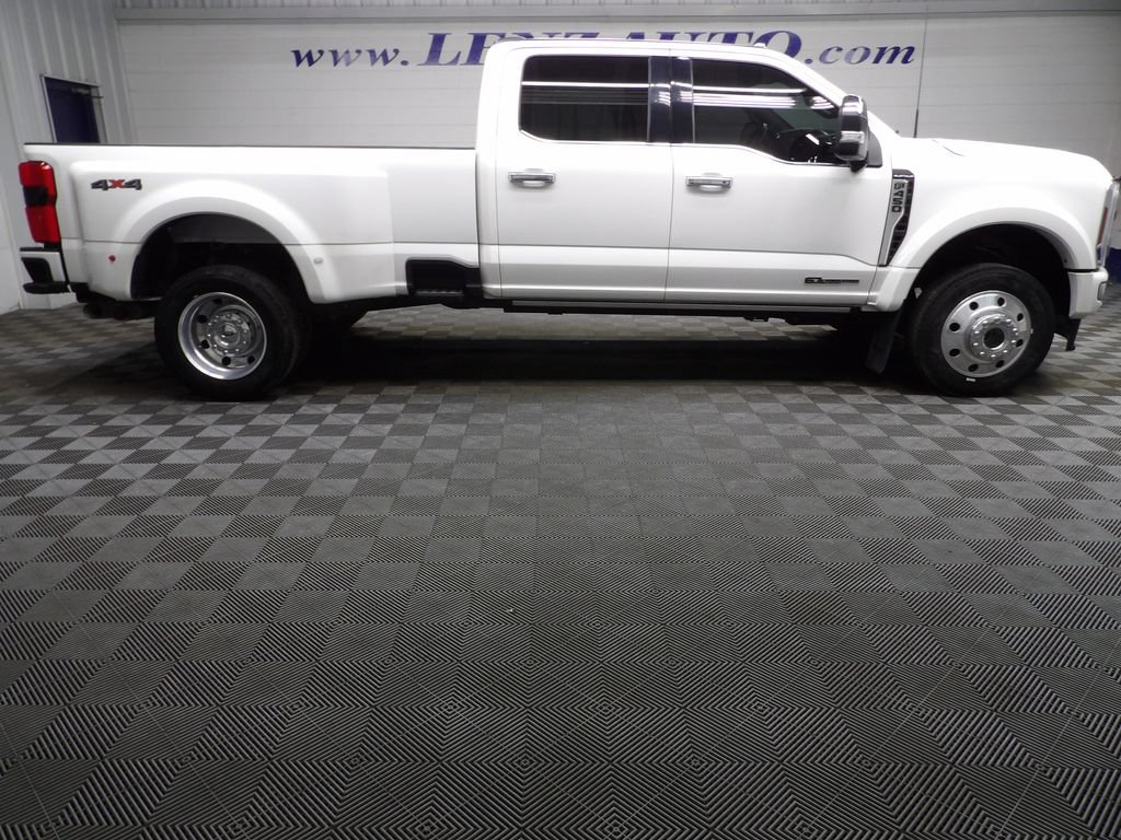 Used 2024 Ford F450 Platinum AWD/4WD image 2