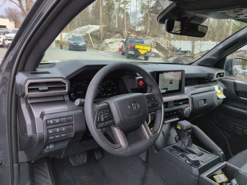 New 2026 Toyota Tacoma TRD Off-Road AWD/4WD image 9