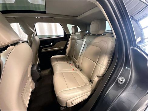 Used 2021 Lincoln Corsair AWD w/ Premium Package image 15