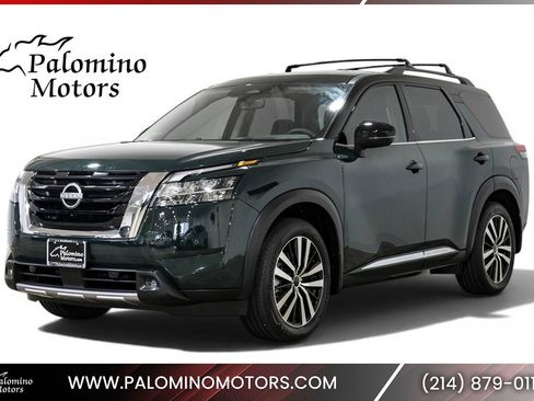 Used 2024 Nissan Pathfinder Platinum w/ Cargo Package FWD image 1
