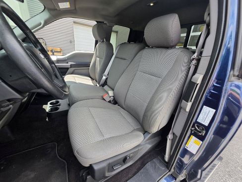 Used 2019 Ford F150 XLT w/ Equipment Group 302A Luxury AWD/4WD image 10