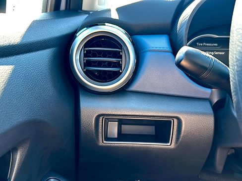 New 2025 Nissan Versa SV w/ Trunk Package image 25