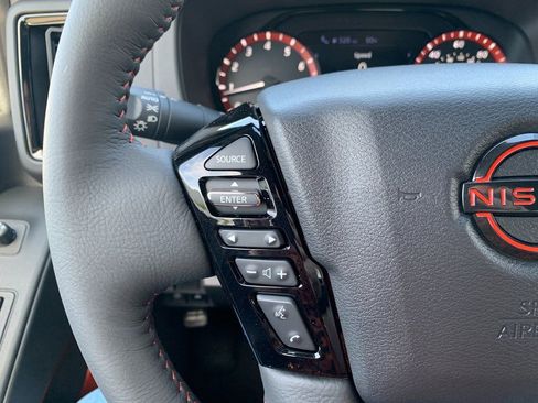 New 2026 Nissan Frontier PRO-4X w/ Pro-4x Convenience Package image 9