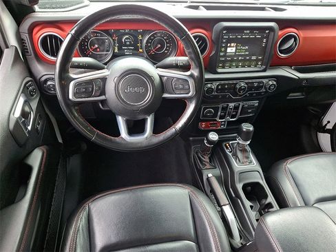 Used 2020 Jeep Gladiator Rubicon image 2